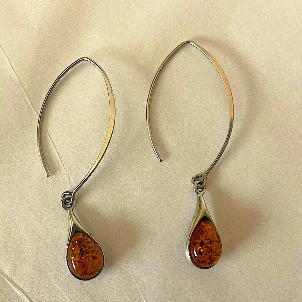 New Sterling Silver Baltic Amber Curved Thread Chick Hoop Earrings - Picture 3 of 6
